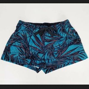 EUC Lululemon Spring Break Away Shorts Palm Teal